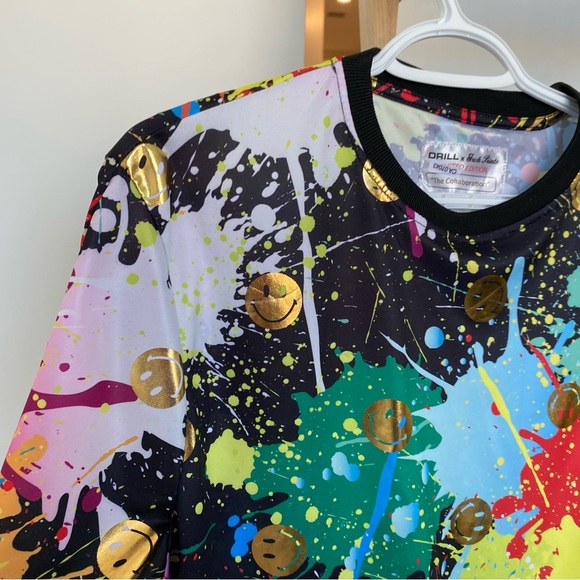 Smiley face t-shirt - Picture 4 of 6